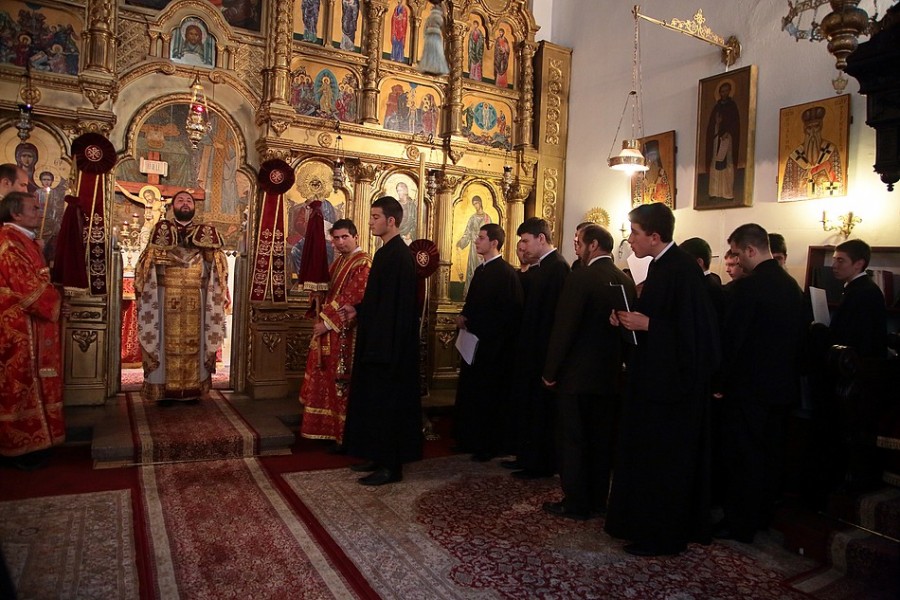 СВЕТАТА БОЖЕСТВЕНА ЛИТУРГИЯ СВЕТАТА БОЖЕСТВЕНА ЛИТУРГИЯ